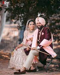 Pin By Sukhjeet Hans On Punjabi Royal Brides Indian Wedding Couple Indian Wedding Couple Photography Punjabi Wedding Couple
