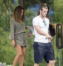 Gareth frank bale (pronunciación en inglés: Real Madrid Superstar Garathe Bale And His Loving Wife Emma Rhys Jones
