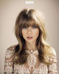 I M Terrified Of Ending Up In A Marble Bathtub Alone Taylor Swift Admits She S Scared Of Becoming Awful And Intolerable Hair Styles Taylor Swift Hair Down Hairstyles