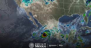 Huracán Simon en categoría 4 continúa avance a costas mexicanas; generará lluvias extraordinarias en Jalisco