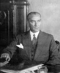 Cumhuriyeti Biz Kurduk Onu Yasatacak Ve Yukseltecek Olan Sizlersiniz Mustafa Kemal Ataturk Mavi Gozler Galeri Cift