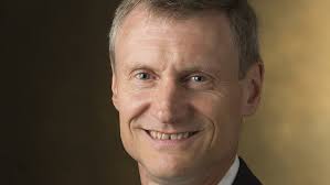 SIU names interim president as embattled Dunn steps down