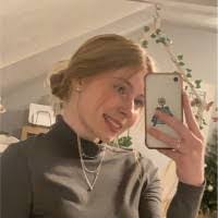 Alana Eckert's Instagram, Twitter & Facebook