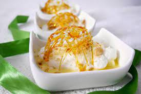 This classic dessert is one of the staples of french comfort food, although it is popular internationally, in countries. Ile Flottante Nuvola Di Meringa Su Crema Inglese Mastercheffa