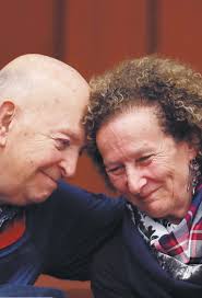 El robo de la espada de Bolívar y los 50 años del M-19, la guerrilla de  Gustavo Petro