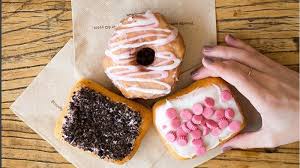 Aduk gula, fermipan dan telur sampai gula larut. Trik Agar Sukses Membuat Donat Halaman All Tribun Timur