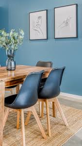 It's a must to try delicious wine, champagne or whiskey when coming to the dining room. Sydney Apartment Dining Room Hmlet Apartment Dining Room Room Home Decor