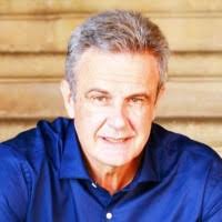 2100+ perfiles de «Larranaga»