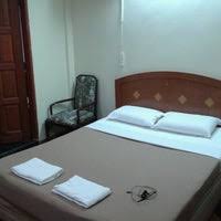 Pasar pokok pinang ve bank kerapu tesisin hemen dışındadır. Azam Hotel Motel In Kota Bharu