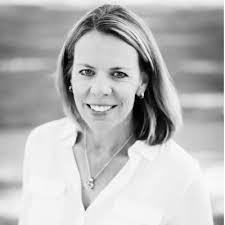 Christine Darragh's Instagram, Twitter & Facebook