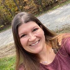 Devin Eller's Instagram, Twitter & Facebook