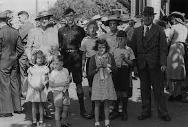 Burden Family at Wedding 1946 : Hawke's Bay Knowledge Bank