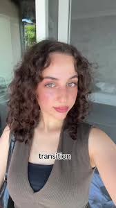 Leila Karims neue Single "Nicht Wichtig" kommt bald!