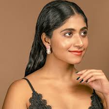 Princess pearl stud earring