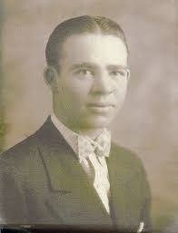 Nelson Stubbs's Instagram, Twitter & Facebook