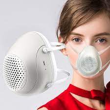 breathing is easy with a built in fan high tech mask nanobreeze that filters pm2 5 gloture jp マスク 呼吸 大気汚染