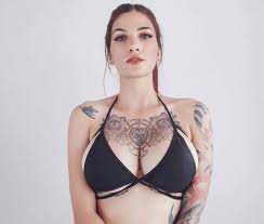 Tattoo model Daniela Basadre 