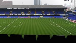 Leicester (/ˈlɛstər/ (listen)) is a town in worcester county, massachusetts. Warum Hat Der Rasen Streifen Dfb Deutscher Fussball Bund E V