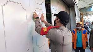 Scopri ricette, idee per la casa, consigli di stile e altre idee da provare. Toko Mainan Hingga Toko Pakaian Langsung Disegel Lantaran Nekat Buka Saat Ppkm Darurat Di Cirebon Tribun Jabar