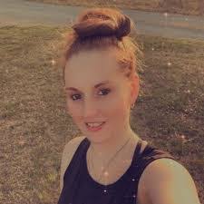 Elizabeth Hague's Instagram, Twitter & Facebook