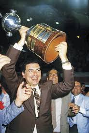 Es hijo del dirigente de river plate y expresidente del banco de la nación argentina hugo santilli. Hugo Santilli En Primera Persona El Grafico