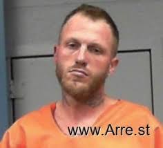 Seth Teter's Instagram, Twitter & Facebook