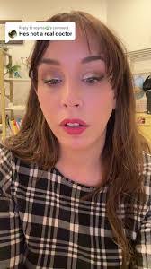 Dori Defalco's Instagram, Twitter & Facebook