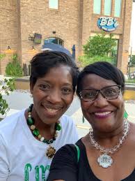 Debra Dibble Boone (@debdibboo)