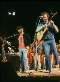 Scopri l'ultima emittente che ha trasmesso dalla de gregori su earone, il sistema di classifiche musicali dell'airplay radio in tempo reale. Contatto Diretto 1979 Lucio Dalla E De Gregori Banana Republic