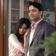 Mean while dev's 1st sister was fetting married. Erica Fernandes And Shaheer Sheikh S Kuch Rang Pyar Ke Aise Bhi To Return For A Third Season Pinkvilla