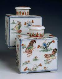 Chinese export porcelain tea caddy and cover, c. Chinese Export Porcelain Tea Caddies And Covers C 1720 Kangxi Reign Qing Dynasty Chinese Export Japanese Ceramics Tea Culture