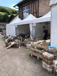 La zone mineral et la zone gem, se déploie un gigantesque village de tentes et de halls où 1 500 professionnels et experts originaires de 52 pays installent leurs. Bourse Mineraux De Sainte Marie Aux Mines 2018 Compte Rendu Photo Et Discussions Conferences Sorties Voyages Expositions Geoforum