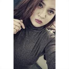 Humaira Memon (@HumaiiiraMemon)