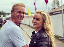 Over 8,000 wines, 3,000 spirits & 2,500 beers with the best prices, selection and service at america's wine superstore. Facebook