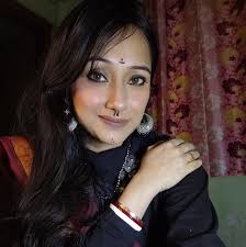 ৮০ বছরের মায়ের ঠিকানা বদরপুর রেলওয়ে স্টেশন, ছেলেরা চাকরি-ব্যবসা নিয়ে  ব্যস্ত* দুই ছেলে সরকারি চাকুরে এবং এক ছেলে ব্যবসায়ী। সবাই ভাল ...