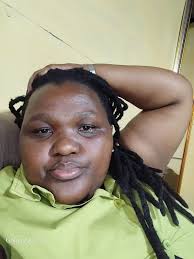 Molweni guyz ndicela utata osekhulile odinga uthando njengam andimceli  odlalayo nokude mna ndiku Qumbu