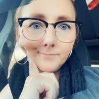 Melissa Aliff's Instagram, Twitter & Facebook