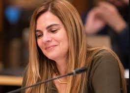 Vereadora da Câmara de Lisboa renuncia ao cargo após acusação no processo  Tutti Frutti