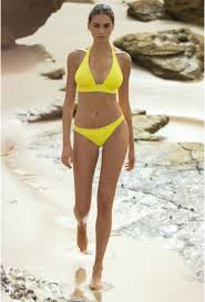 Découvrez vite notre collection de maillots pour femme à petits prix ! Haut De Bikini Pain De Sucre Jaune Enea Odabaia