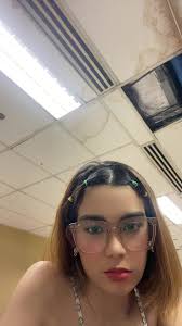 Pagsisimula ng Araw sa Trabaho na May Ngiti