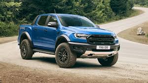 There are many safety features like rear view camera, airbags and good braking (abs) and a few more. Ford Ranger Raptor Ford De