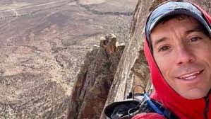 Perry Johnson e Patrick Gephart hanno salito la parete nord del  Tengkangpoche (6487 m) in stile alpino