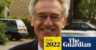 Robert Milsom's Instagram, Twitter & Facebook