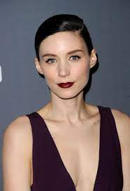 15 Beauty Tricks To Steal From Rooney Mara Modelbeautytips Rooney Mara Rooney Mara Hair Beauty