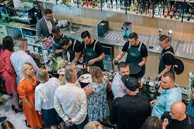Informacja o otwarciu restauracji to niemal z urzędu kurs minimum 32 zł moim zdaniem. Otwarcie Restauracji Picture Of Wichlacz Bistro Bar Kolobrzeg Tripadvisor