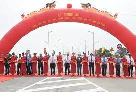 Hiện người dân cùng chính quyền địa phương đang nỗ lực để khắc phục hậu quả do mưa bão gây ra. Thá»§ TÆ°á»›ng Nguyá»…n Xuan Phuc Dá»± Khanh Thanh Cay Cáº§u Ná»'i Liá»n 2 Tá»‰nh Nghá»‡ An Ha TÄ©nh
