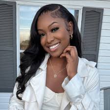 Savannah Lane (@savannah.lane.507)