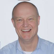 Happy to say I've been promoted to Principal Solutions Consultant at  Bloomreach! Thank you to everyone who I've had the pleasure to work with  and has helped me reach this career milestone.