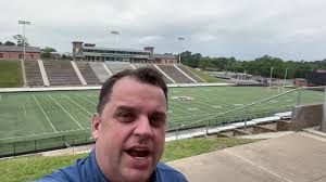 Dr. Crawford encourages seniors and students to keep finding a way to win!  😀👍🏻 #WeAreTylerISD #FW2