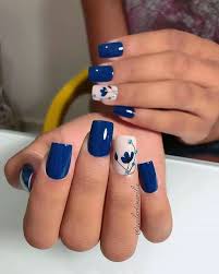 43 disenos de unas acrilicas de moda bonitas y elegantes 2019. 34 Ideas De Unas Azul Marino Unas Azules Manicura De Unas Unas Azul Marino